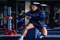 گران قیمت ترین ماشین دنیا در گاراژ رونالدو + عکس