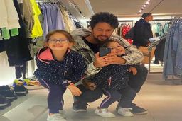 سختی های زندگی مجردی زن شاهرخ استخری| حال زار دختران آقای بازیگر در غربت! +عکس