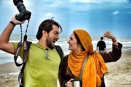 شیراز گردی بهرام رادان و همسرش در ماه عسل | عکس عاشقانه آقای بازیگر در غروب تخت جمشید  +عکس