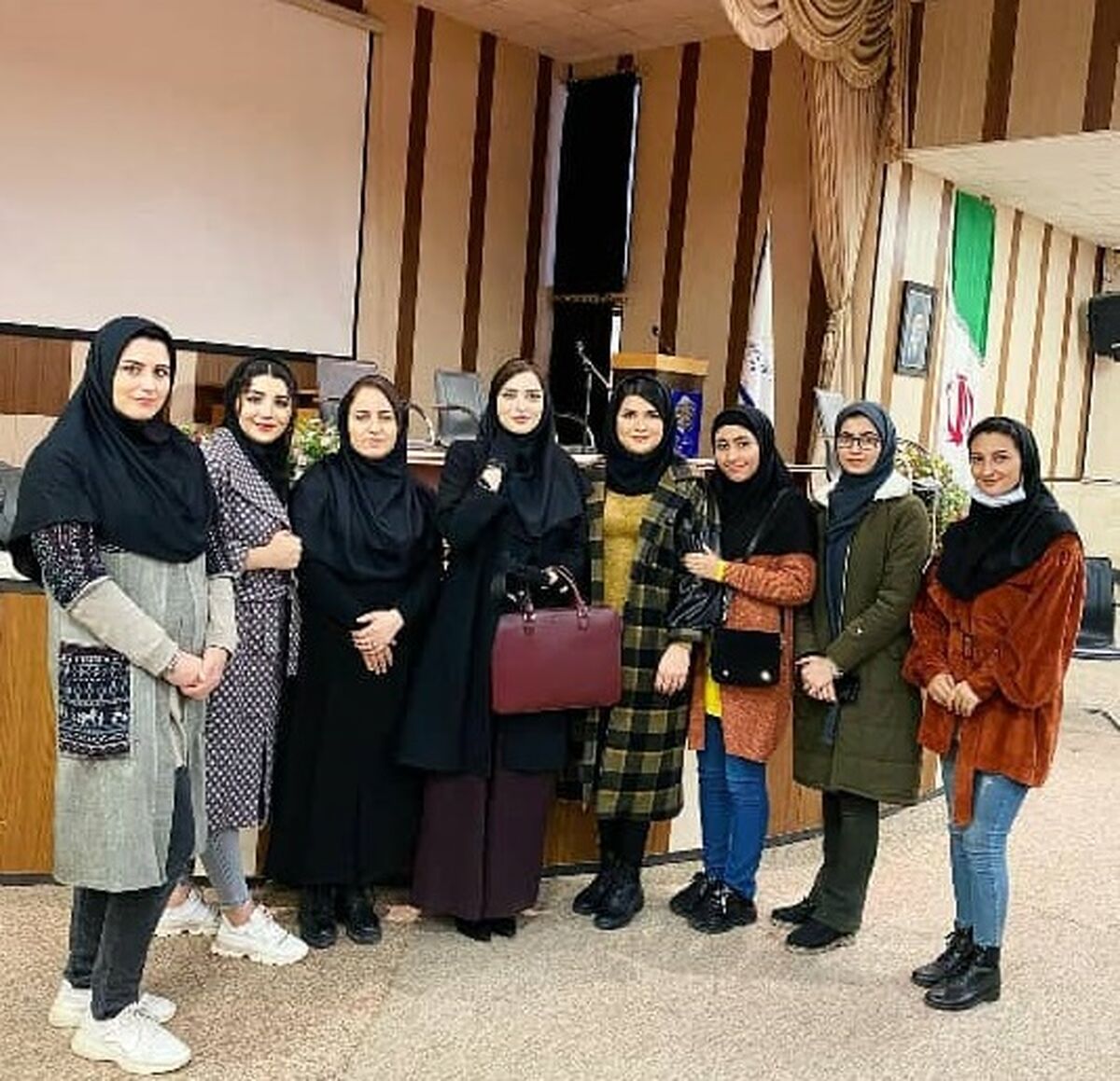 زندگینامه بهنوش طباطبایی 