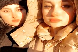 تفریح زمستانی سارا و نیکا و مادرشان در لاکچری ترین جای سوئد + عکس