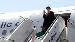 استقبال متفاوت از رئیسی در فرودگاه قطر +فیلم
