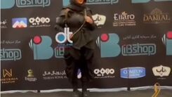 مانتوی عجیب و غریب آزاده صمدی در جشن  همه را شوکه کرد+عکس