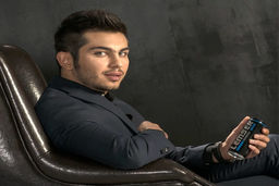 خانه مجردی لاکچری ارسلان قاسمی در اوج جوانی | عکس لورفته از آپارتمان ارسلان قاسمی +عکس