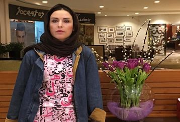 لادن سلیمانی از بازیگران زیبای ایرانی با مانتوی خاص خود زبانزد شد | لادن سلیمانی کیست؟ + عکس