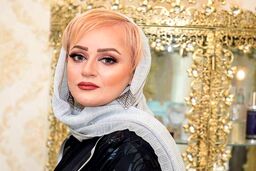 حال نعیمه نظام دوست در مراسم تشییع دوستش خراب شد | حضور هنرمندان در مراسم ختم بهاره سادات حسینی + عکس