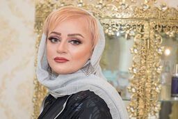 حال نعیمه نظام دوست در مراسم تشییع دوستش خراب شد | حضور هنرمندان در مراسم ختم بهاره سادات حسینی + عکس
