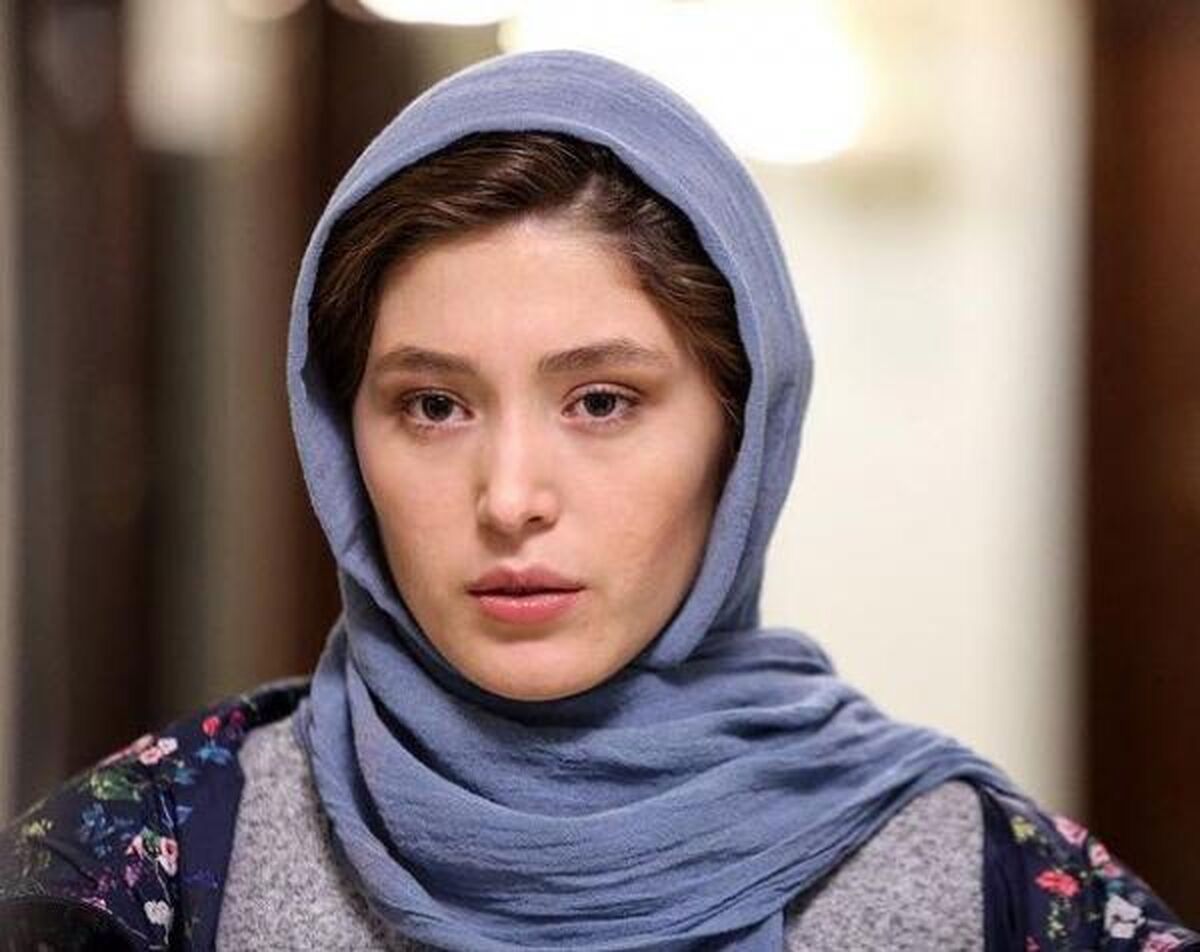 تیپ خجالت آور فرشته حسینی در کافه لاکچری/چهره افتاده سلبریتی افغان همه را شوکه کرد+عکس
