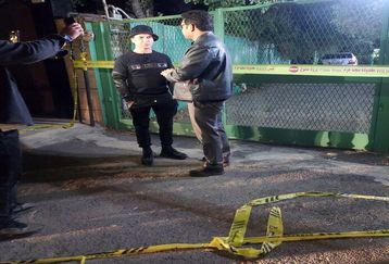 امین حیایی در ویلای داریوش مهرجویی دیده شد | امین حیایی چگونه ماجرای قتل هولناک داریوش مهرجویی را فهمید +فیلم