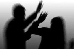 اتفاق هولناک در مشهد | راز آلونک وحشت فاش شد | گریه‌ها و التماس‌های زن‌ها به «رتیل خون ریز» مشهدی 