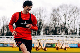 سوژه شدن سردار آزمون با تیپ متفاوت!