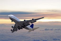 زائران اربعین بخوانند | فروش بلیت پروازهای اربعین در آژانس‌ها ممنوع شد