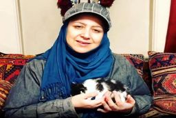 حمله و فحاشی مردم به شهره (مازیار) لرستانی در خیابان! + فیلم