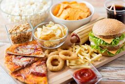 با این غذاها زودتر می میرید!