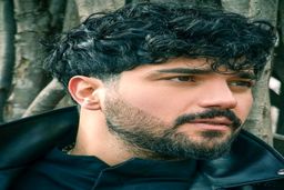 سینا مهراد مهمان دورهمی میشود!