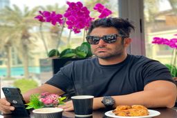 عکس لو رفته از نامزدی الناز شاکردوست و محمدرضا گلزار/زشت شدن عجیب آقای سوپر استار در این عکس جنجالی!؟ +عکس حاشیه ساز