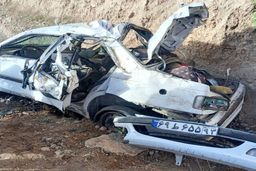 سقوط وحشتناک پراید از پل چمران در اصفهان +فیلم