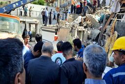 عکس هولناک| ریزش ساختمان در کرمانشاه با ۲ فوتی