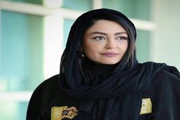 ژست عجیب شقایق فراهانی در یک بقالی | جمله خاصی که سوژه عکاسی شقایق فراهانی شد + عکس