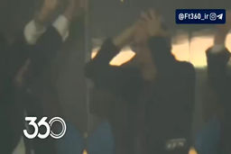 شادی خنده‌دار بازیگر مشهور در ورزشگاه جهانی شد