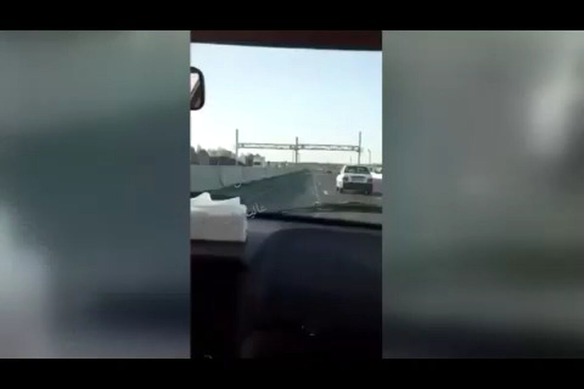 لحظه هولناک تصادف با یک پراید وسط اتوبان +فیلم