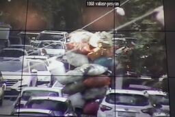 کار خطرناک وانت پیکان در تهران/ وانت با  برجی از بار توقیف شد + تصویرخطرساز